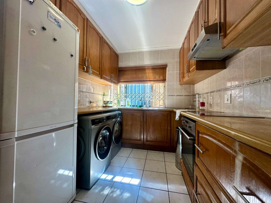 To Let 3 Bedroom Property for Rent in St James Western Cape